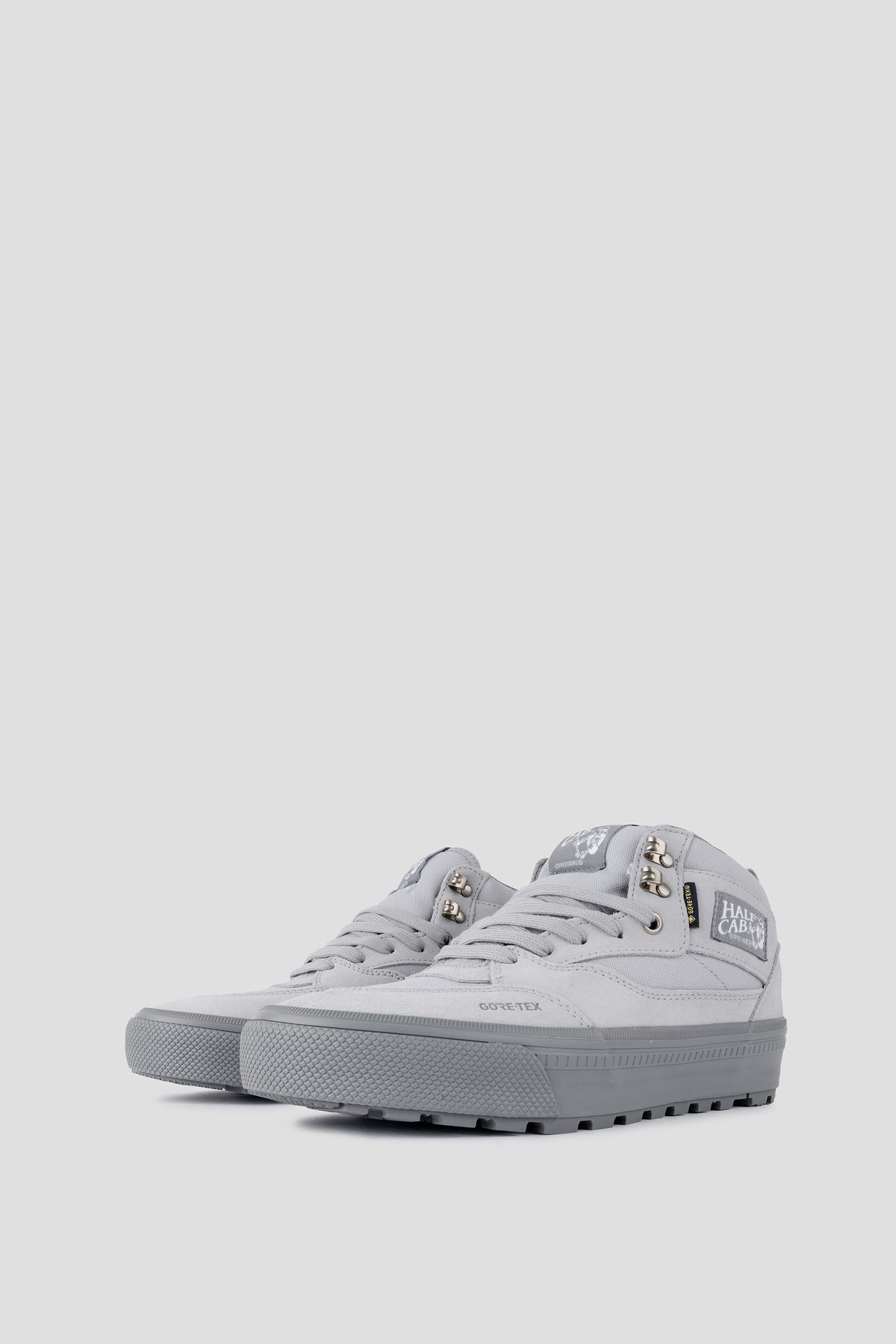 VANS HALF CAB GORE-TEX INSULATED MTE GREY