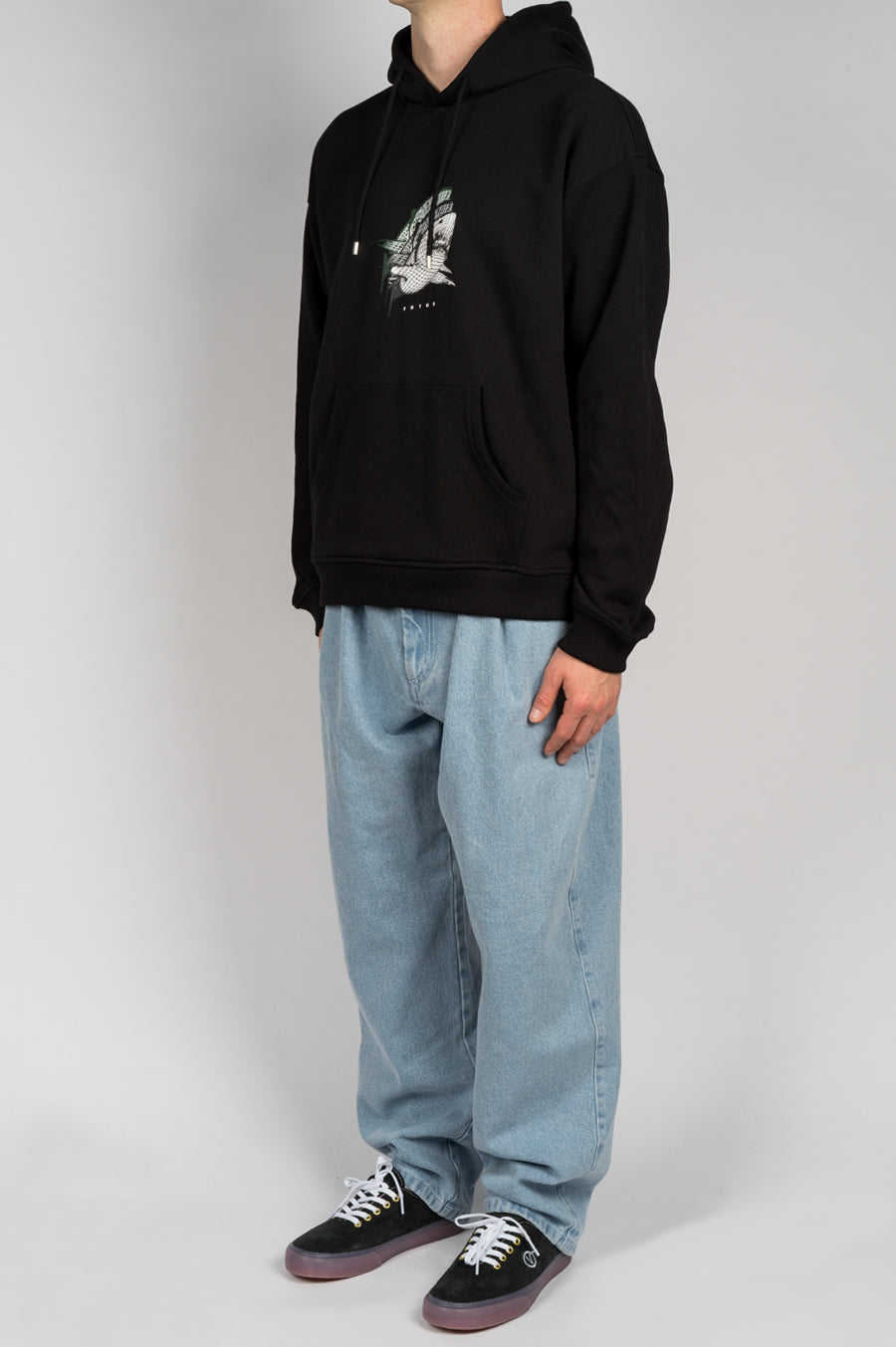 FUTUR SHARK HOODIE BLACK - BLENDS