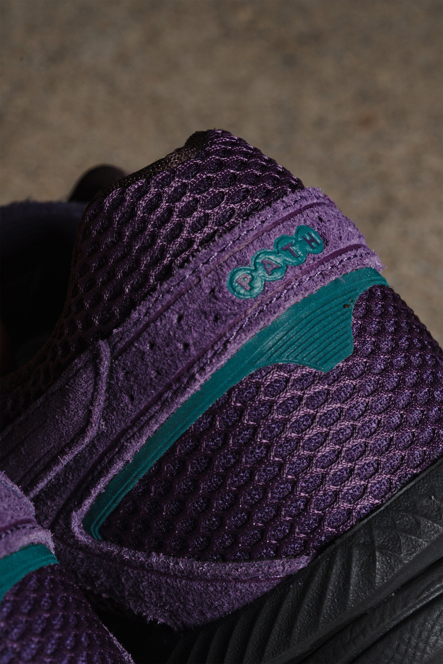ASICS x CARNAN GEL-CUMULUS 16 BLACK BERRY PURPLE