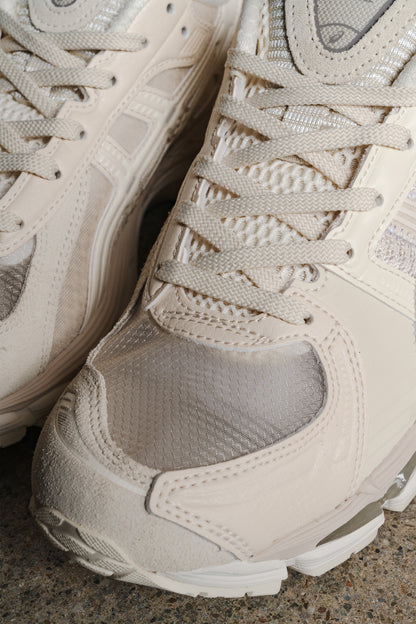 ASICS x INVINCIBLE GEL-KAYANO 12.1 VANILLA