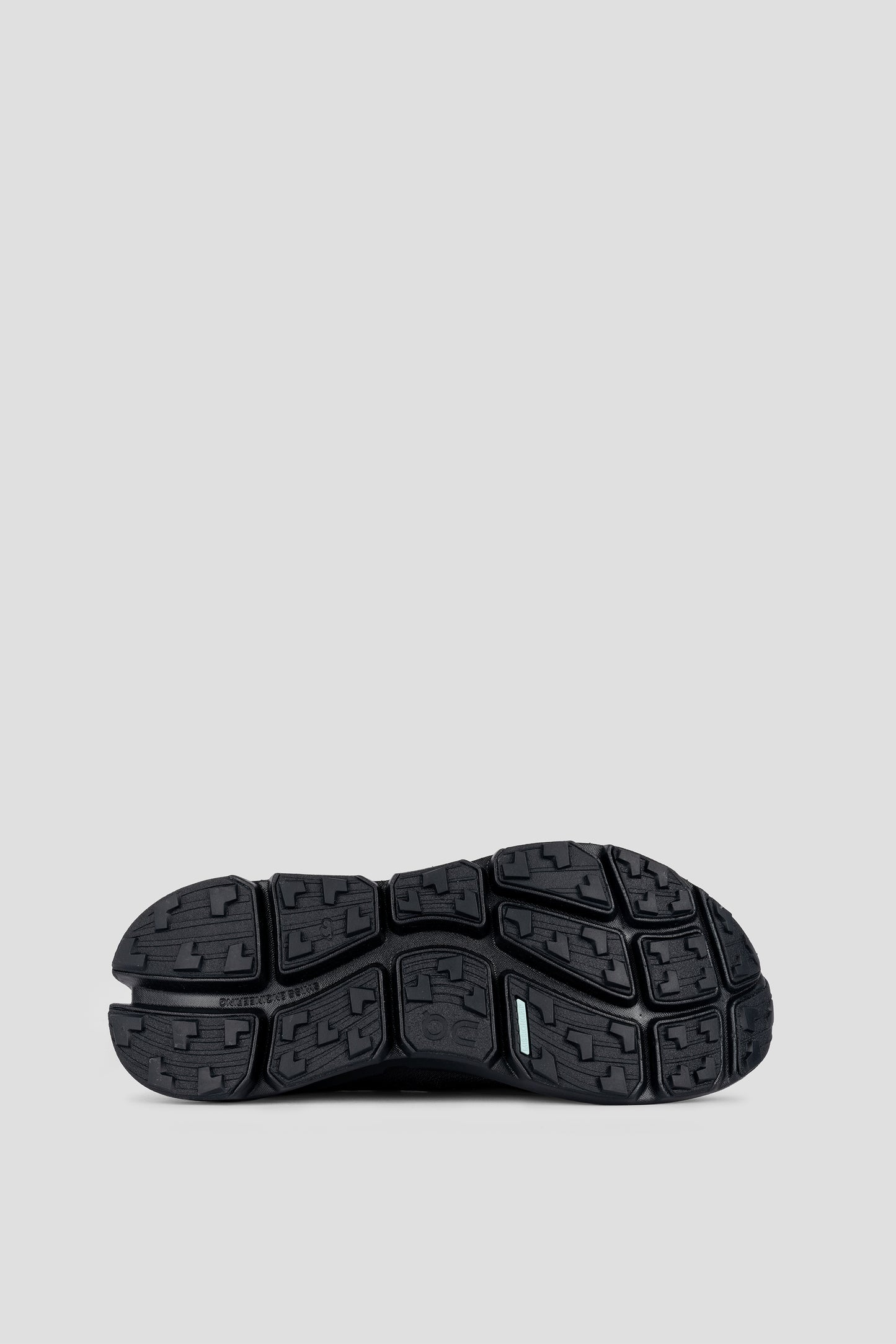 ON FOOTWEAR CLOUDSOMA BLACK BLACK