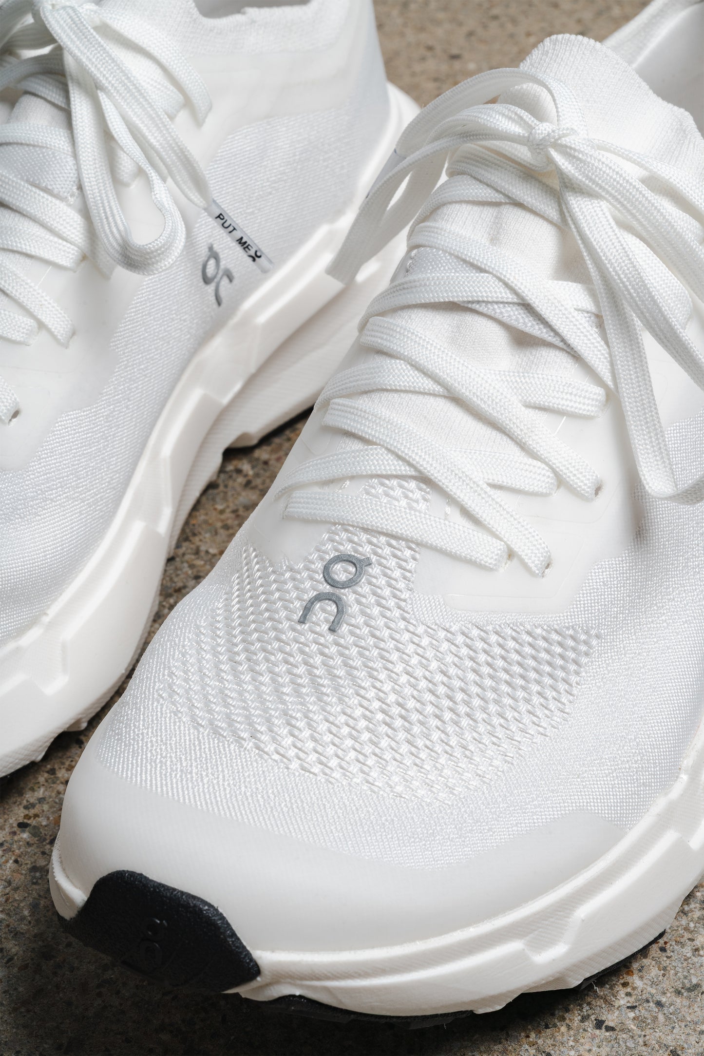ON FOOTWEAR CLOUDSOMA WHITE WHITE
