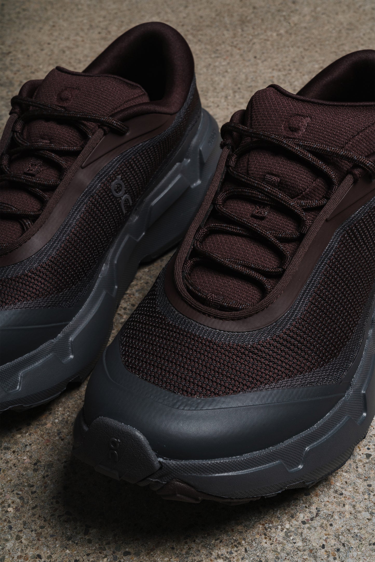 ON FOOTWEAR CLOUDSOMA HIKE OX ECLIPSE