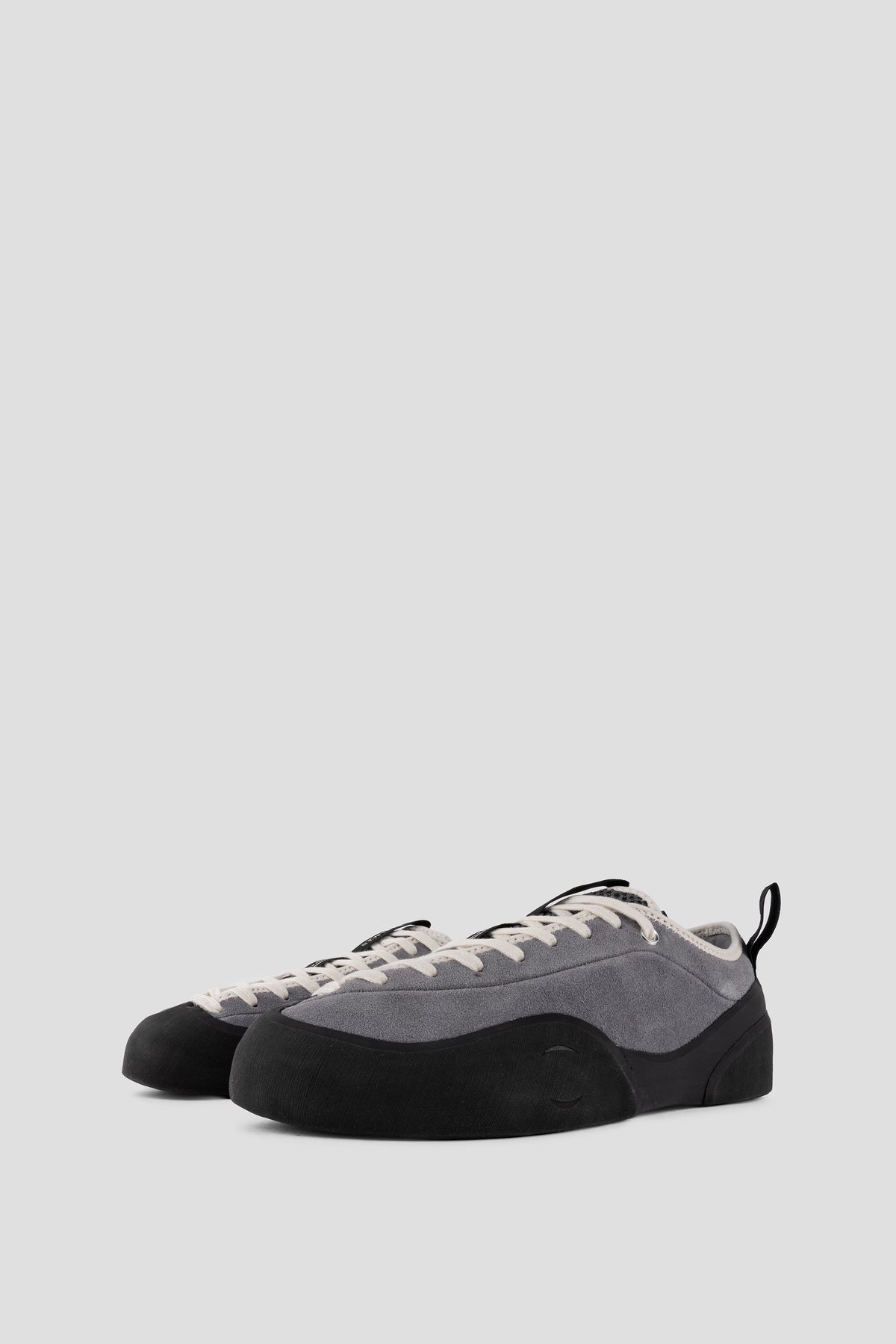 VILLAGEPM 1PM GREY CREAM