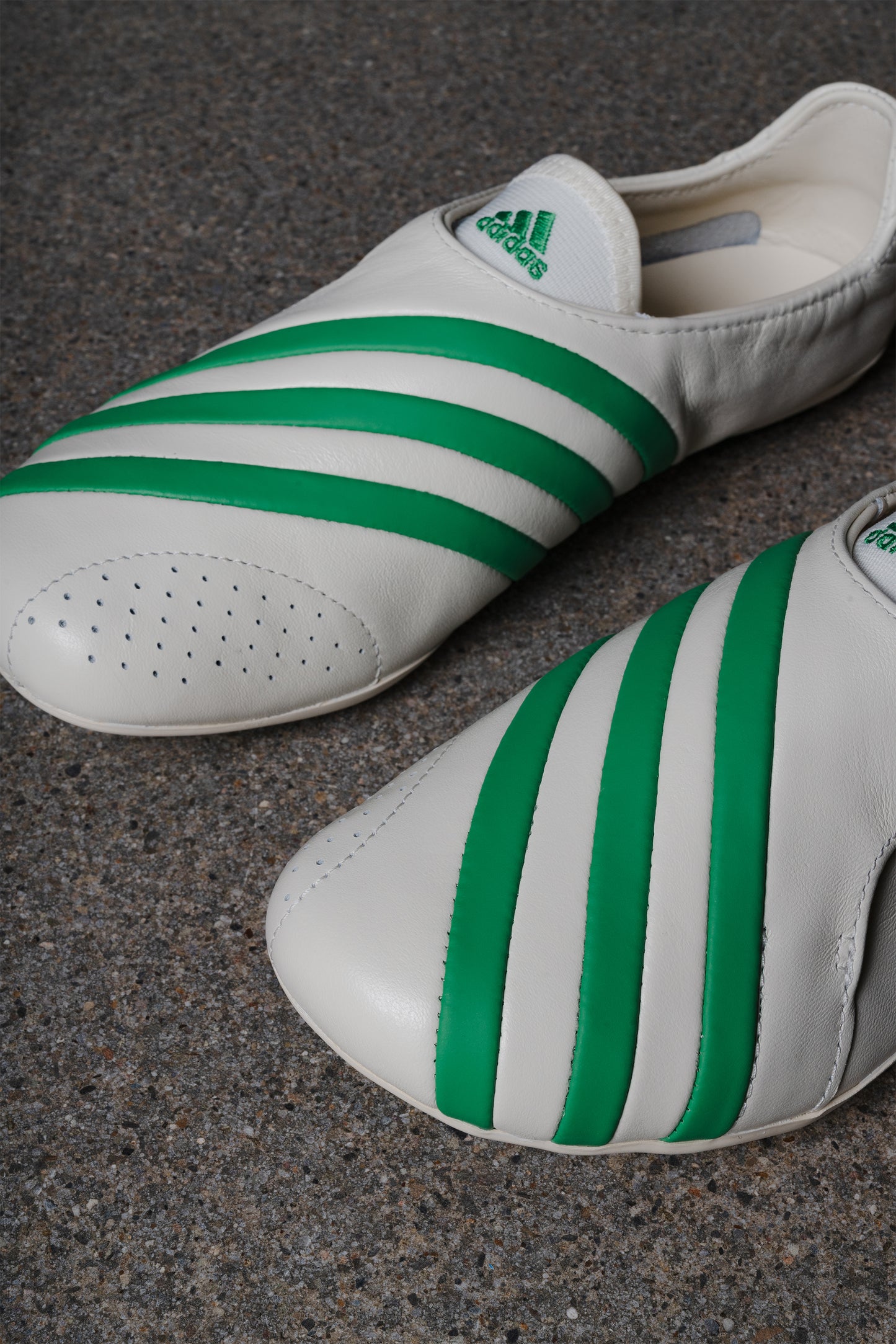 ADIDAS PHARRELL PW VARIO FLAT EARTHER WHITE GREEN