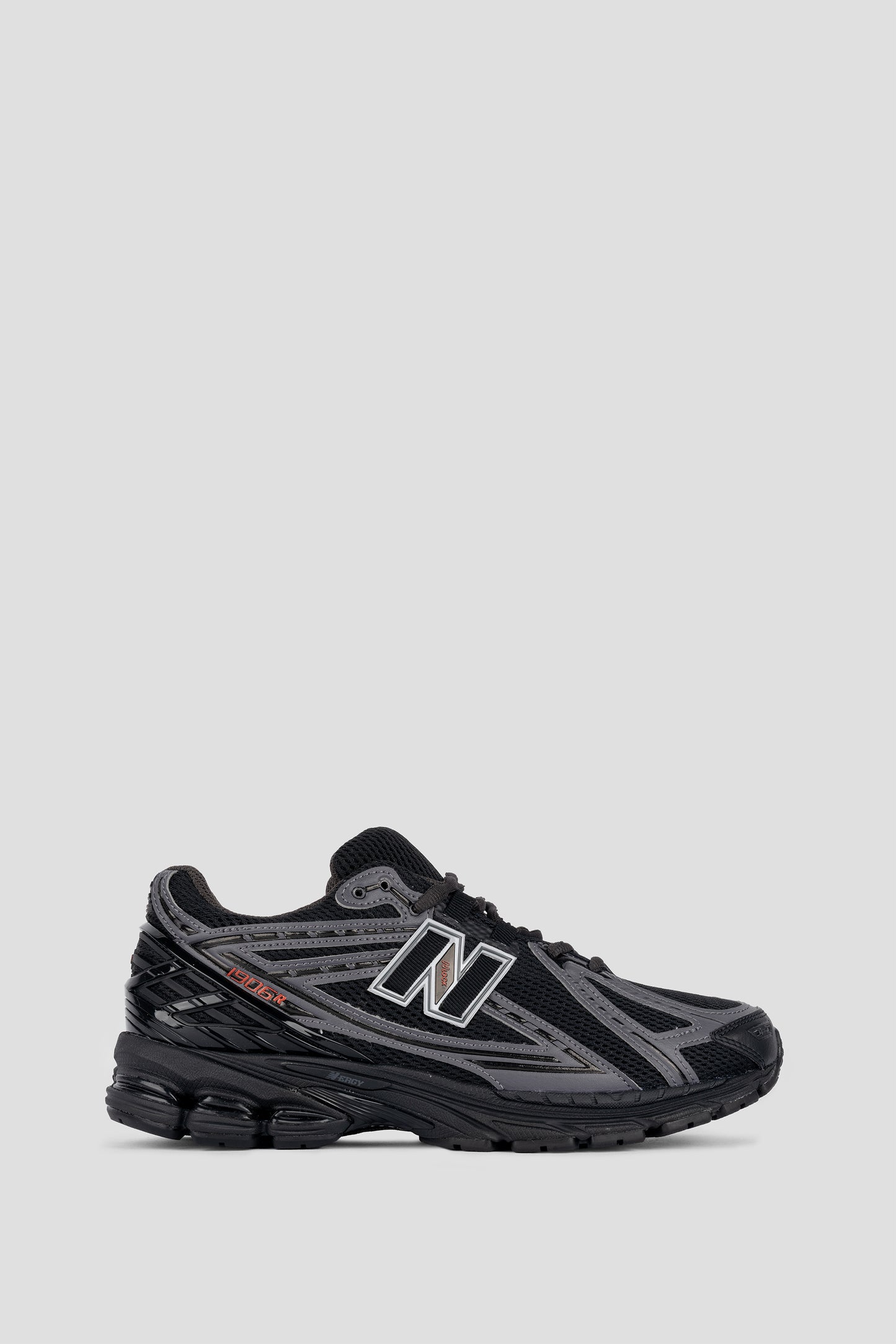 NEW BALANCE 1906R BLACK HOT TOMATO
