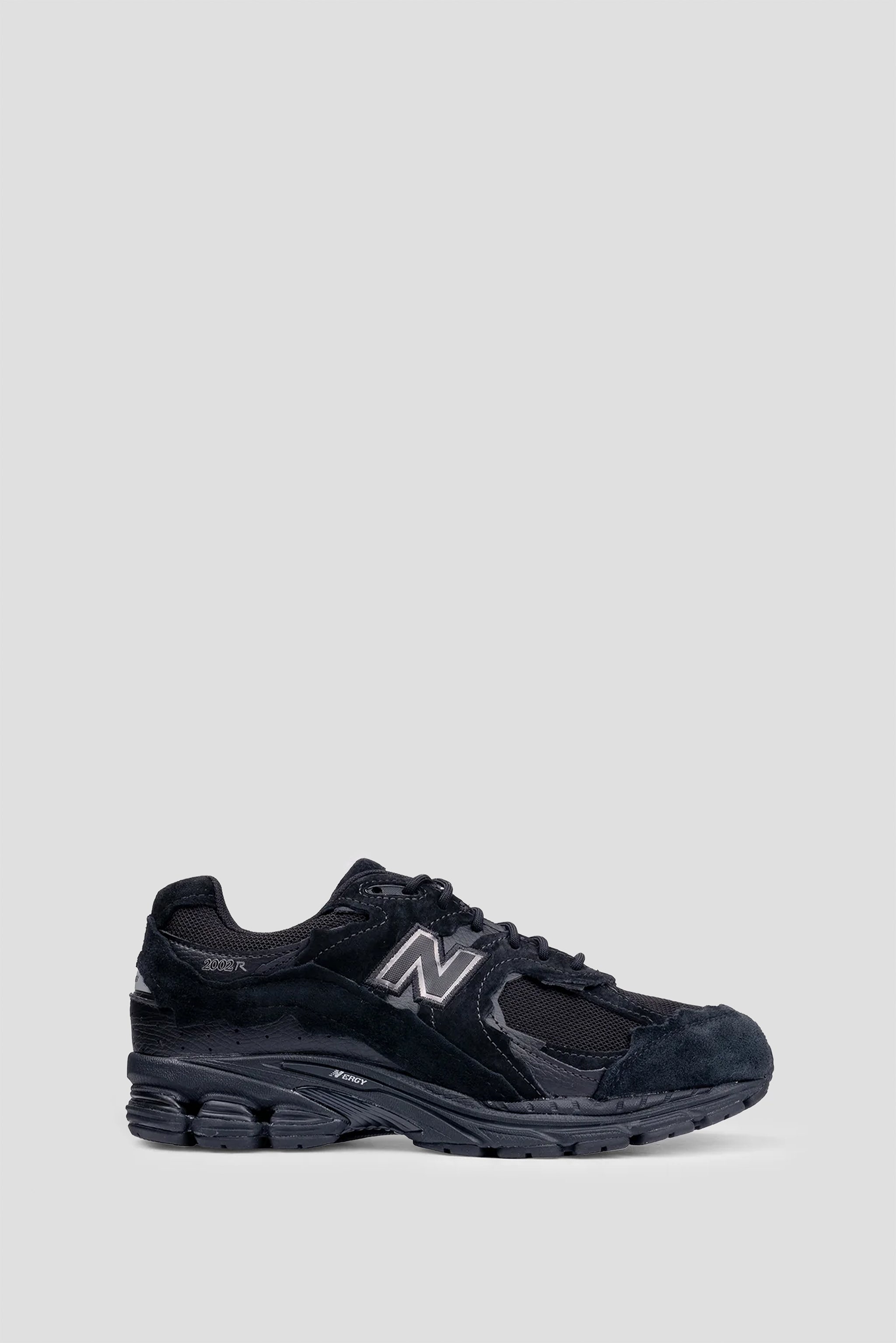 NEW BALANCE 2002 DX REFINED FUTURE GORE-TEX BLACK – BLENDS