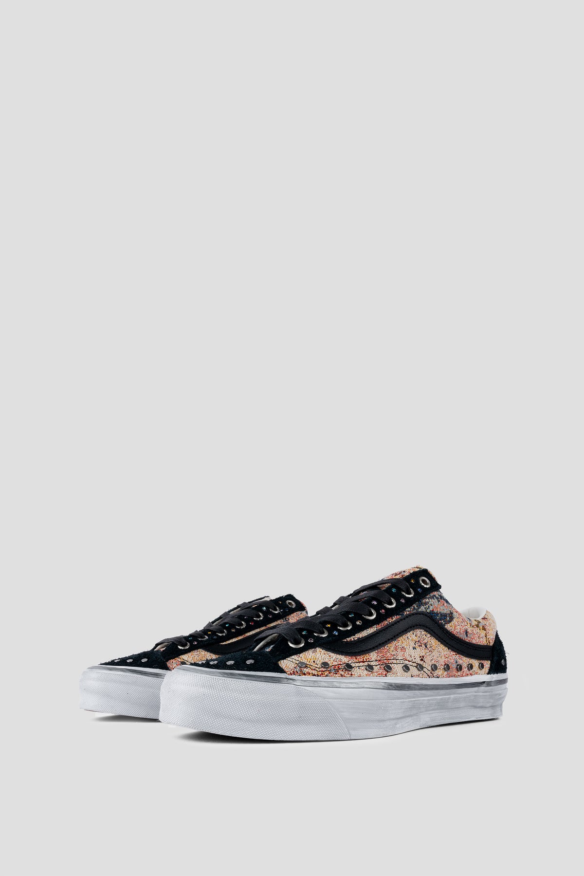 VANS OLD SKOOL 36 LX VIBRAM FLORAL RIVETS BLACK