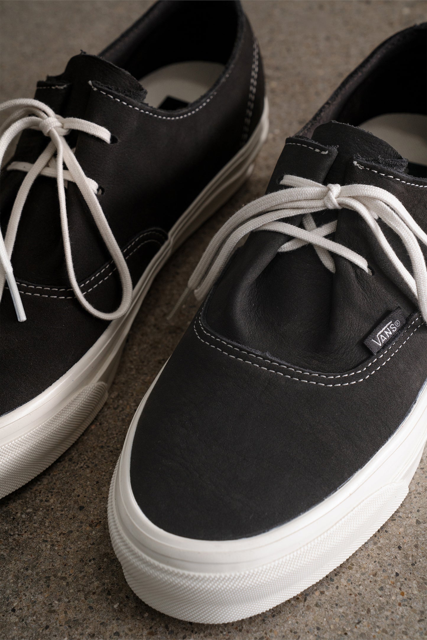 VANS AUTHENTIC EASE LX FADED BLACK