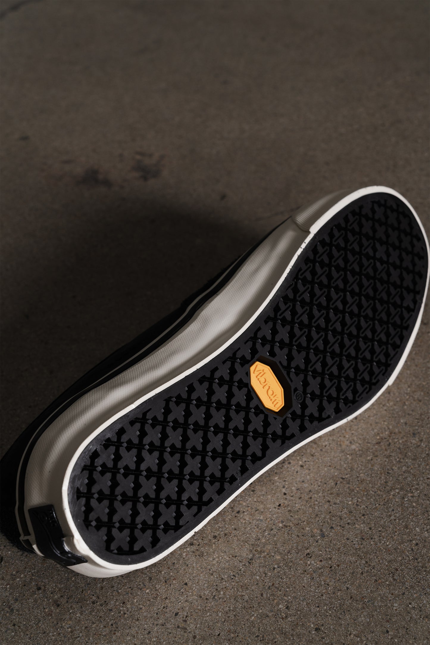 VANS OTW AUTHENTIC 44 VIBRAM LX HAVEN BLACK