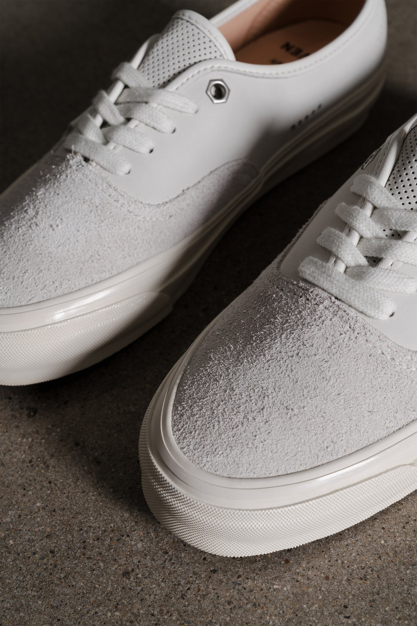 VANS OTW AUTHENTIC 44 VIBRAM LX HAVEN WHITE