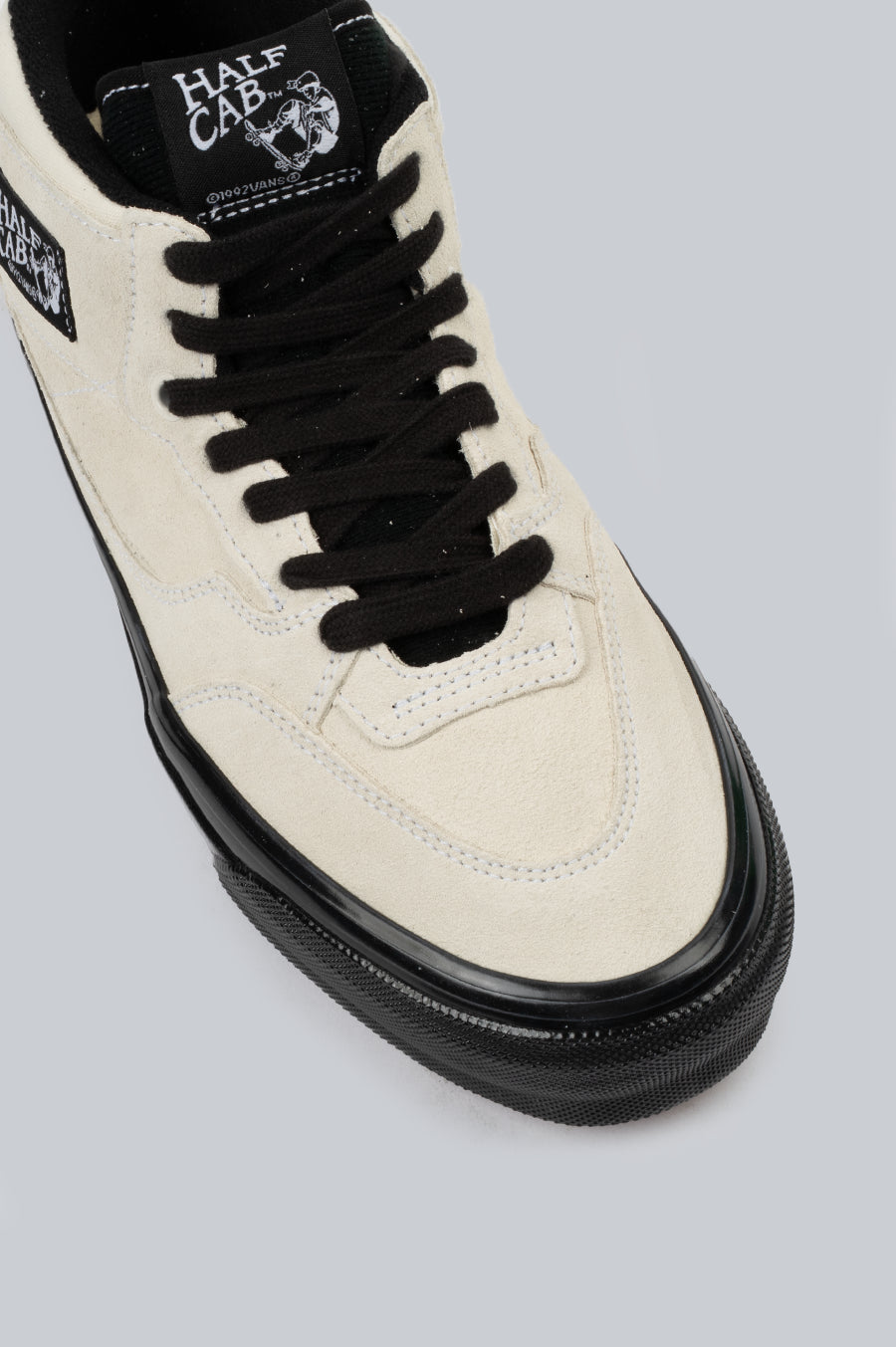 VANS HALF CAB REISSUE 33 LX WHITE – BLENDS VANS HALF CAB REISSUE 33 LX WHITE – BLENDS