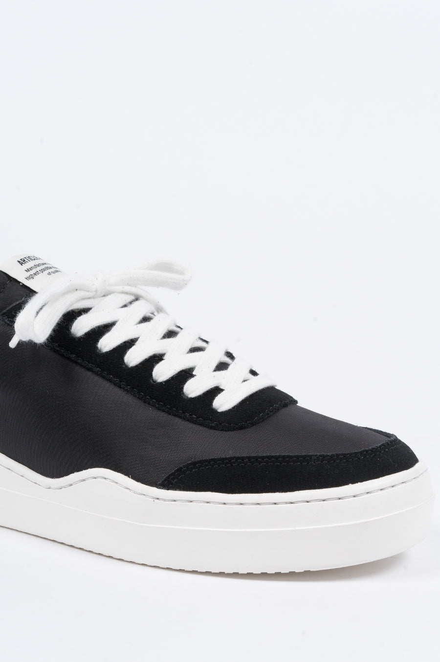 ARTICLE NUMBER 0517 CUPSOLE TRAINER BLACK WHITE - BLENDS