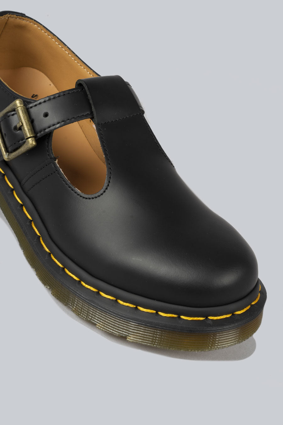 DR MARTENS POLLEY BLACK SMOOTH â BLENDS