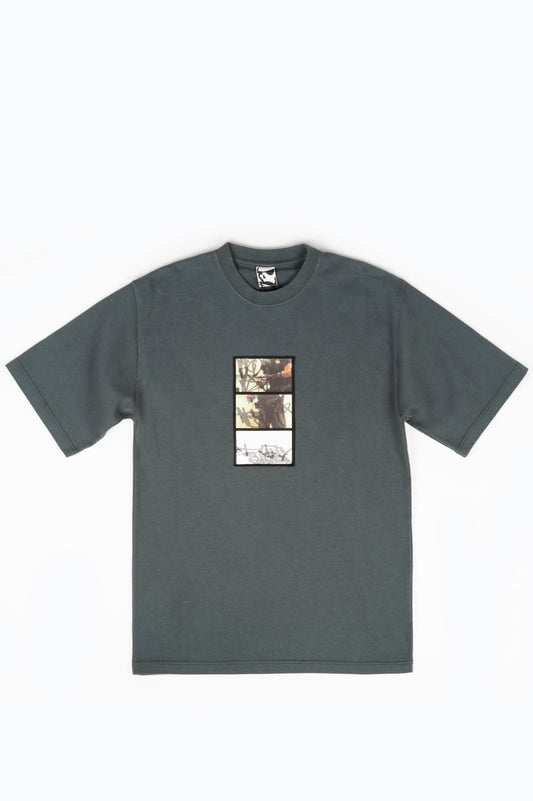 GR10K SEASONS UTILITY SHORT SLEEVE T-SHIRT WITH PATCH ANTRACITE