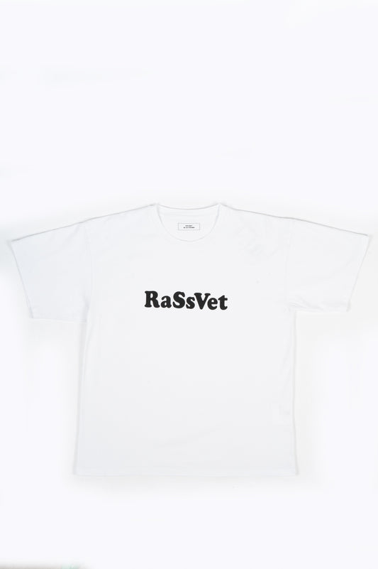 RASSVET 7 VINTAGE FONT SS T-SHIRT WHITE